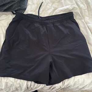 Men’s Lululemon Shorts 5’